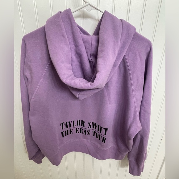 Taylor Swift Lavender Hoodie The Eras Tour Swiftie Size M - Picture 1 of 9